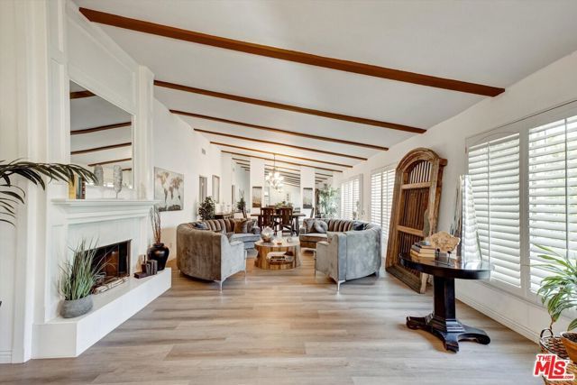 10467 Oakdale Avenue, Chatsworth (los Angeles), CA 91311