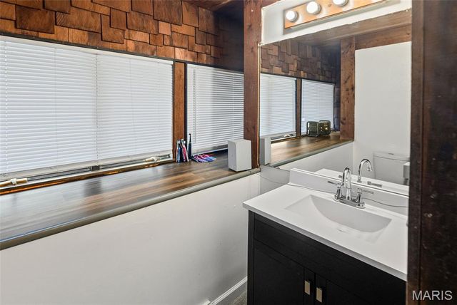 430 N 38th Street, Belleville, IL 62226