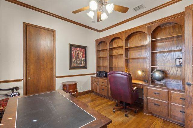 143 Southwood Drive, Burleson, TX 76028