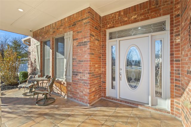 143 Southwood Drive, Burleson, TX 76028