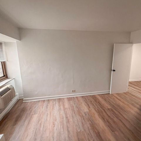 7337 S South Shore Drive 912, Chicago, IL 60649