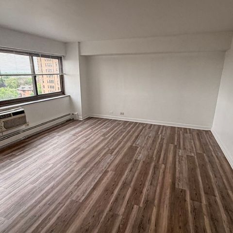 7337 S South Shore Drive 912, Chicago, IL 60649
