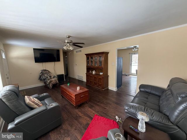 75 KANSAS RD, Pennsville, NJ 08070