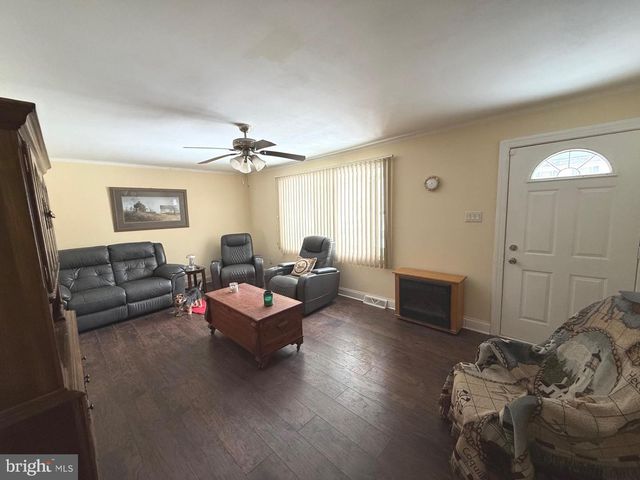 75 KANSAS RD, Pennsville, NJ 08070
