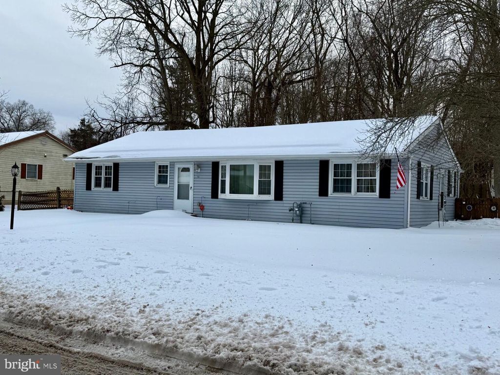 75 KANSAS RD, Pennsville, NJ 08070