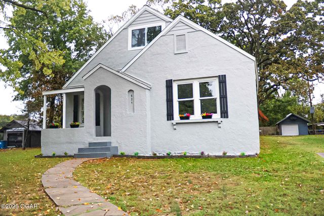 521 Oakridge Drive, Neosho, MO 64850