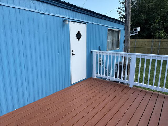 242 Cobb Avenue, Van Alstyne, TX 75495