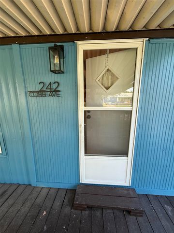 242 Cobb Avenue, Van Alstyne, TX 75495