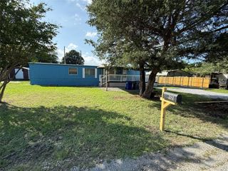 242 Cobb Avenue, Van Alstyne, TX 75495