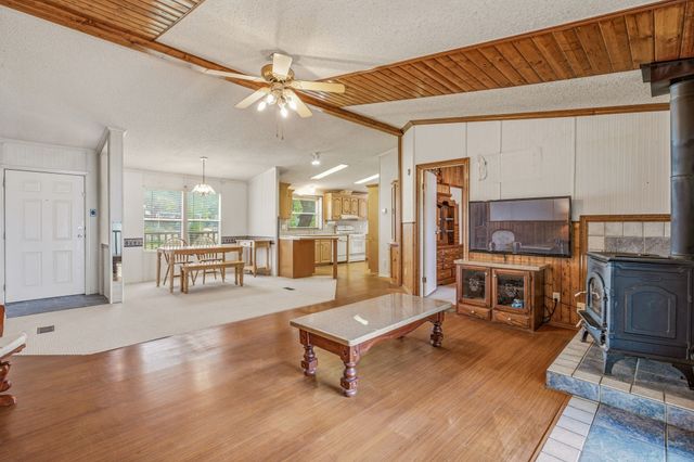 1645 N Lakeview Drive, Palo Pinto, TX 76484