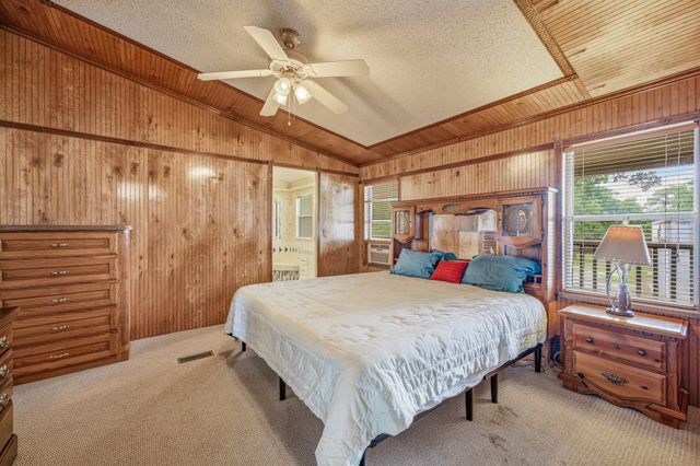 1645 N Lakeview Drive, Palo Pinto, TX 76484