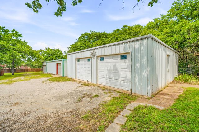 1645 N Lakeview Drive, Palo Pinto, TX 76484