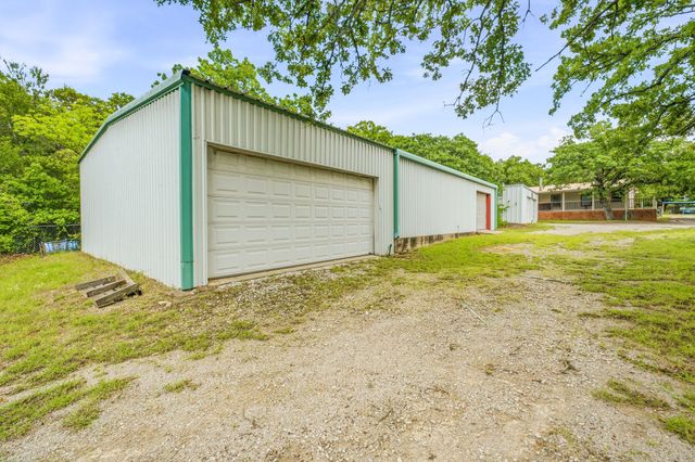 1645 N Lakeview Drive, Palo Pinto, TX 76484