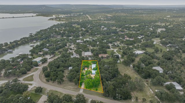 1645 N Lakeview Drive, Palo Pinto, TX 76484