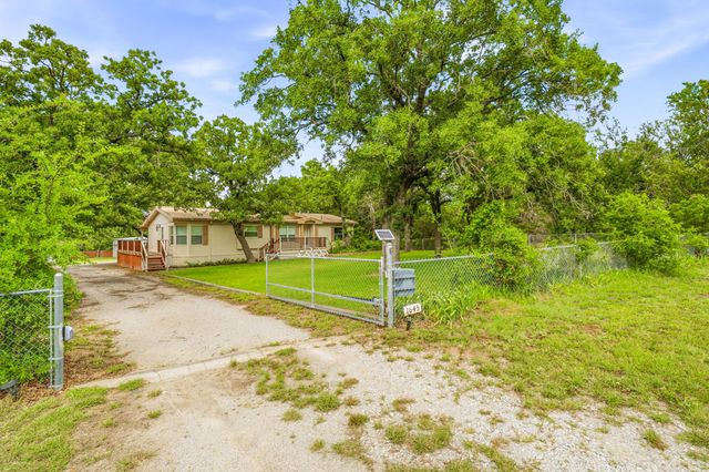1645 N Lakeview Drive, Palo Pinto, TX 76484