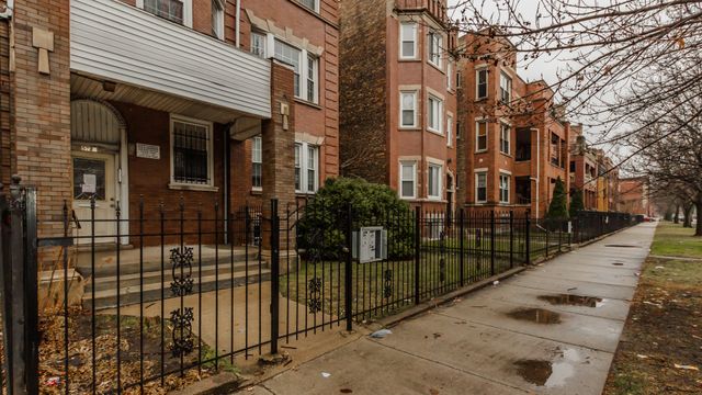 5729 S MICHIGAN Avenue, Chicago, IL 60637
