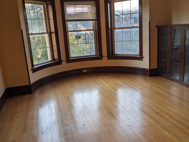 5729 S MICHIGAN Avenue, Chicago, IL 60637
