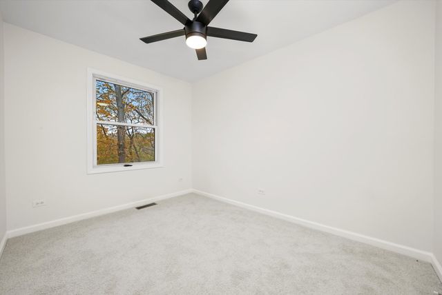 171 LAKESHORE Drive, Carpentersville, IL 60110