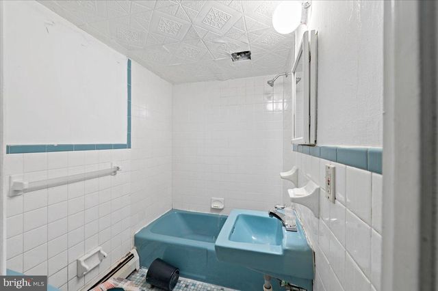 6126-28 BINGHAM ST, Philadelphia, PA 19111