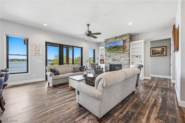 147 Heron Bay Drive, Poland, OH 44514