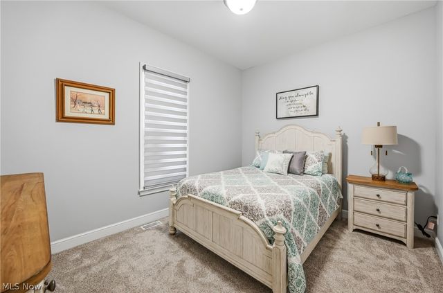147 Heron Bay Drive, Poland, OH 44514
