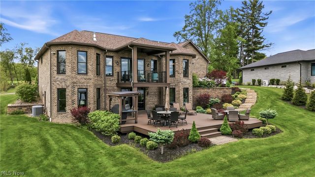 147 Heron Bay Drive, Poland, OH 44514