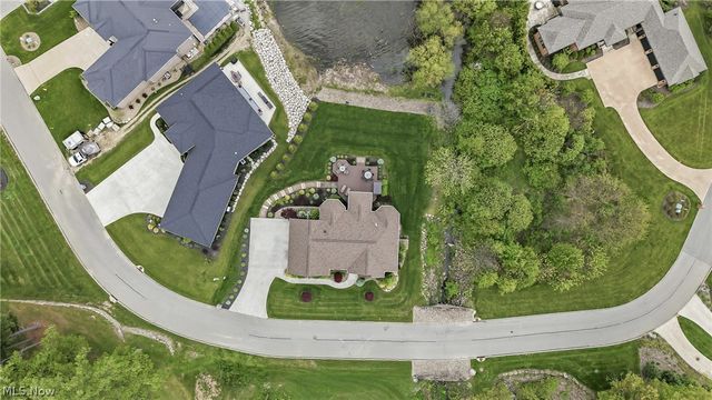 147 Heron Bay Drive, Poland, OH 44514