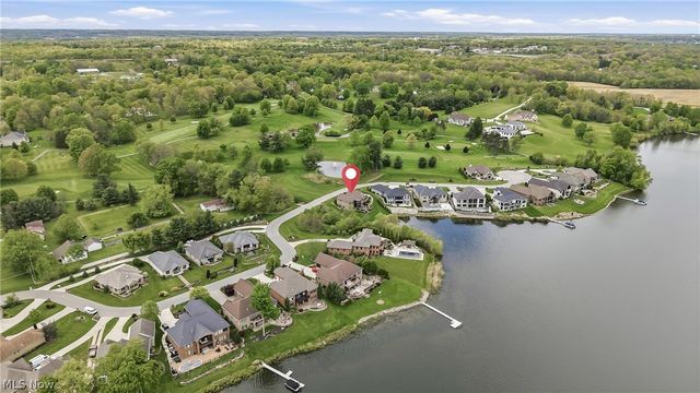 147 Heron Bay Drive, Poland, OH 44514