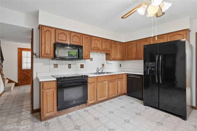 6406 Robin Drive, Des Moines, IA 50322