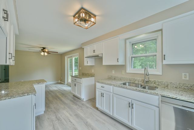 124 Sutton Road, Webster, MA 01570