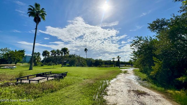 335 Newfound Harbor Drive, Merritt Island, FL 32952