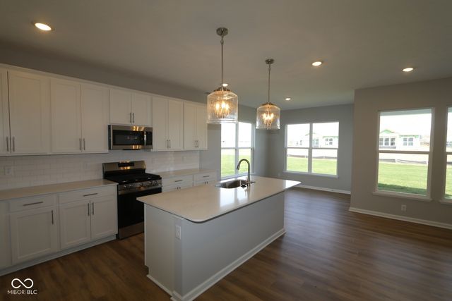 3215 Wrangler Drive, Bargersville, IN 46106