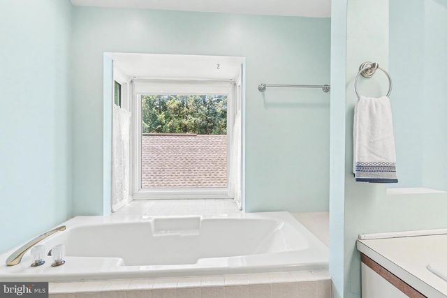 210 ALLENDALE RD, Mechanicsburg, PA 17055