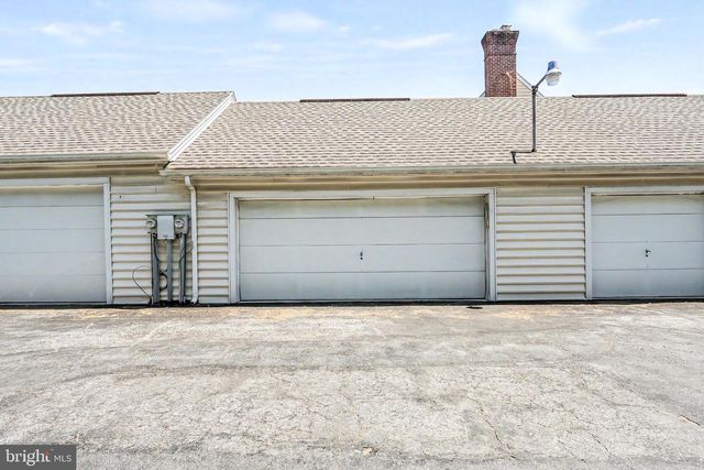 210 ALLENDALE RD, Mechanicsburg, PA 17055