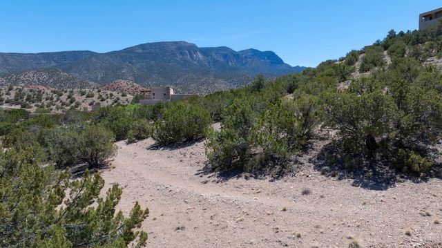 10 Vista de Oro, Placitas, NM 87043