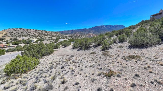 10 Vista de Oro, Placitas, NM 87043