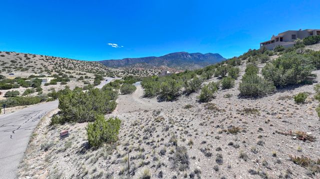 10 Vista de Oro, Placitas, NM 87043