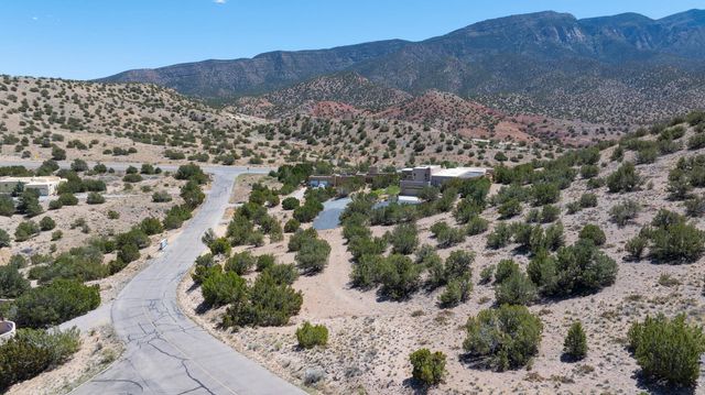 10 Vista de Oro, Placitas, NM 87043