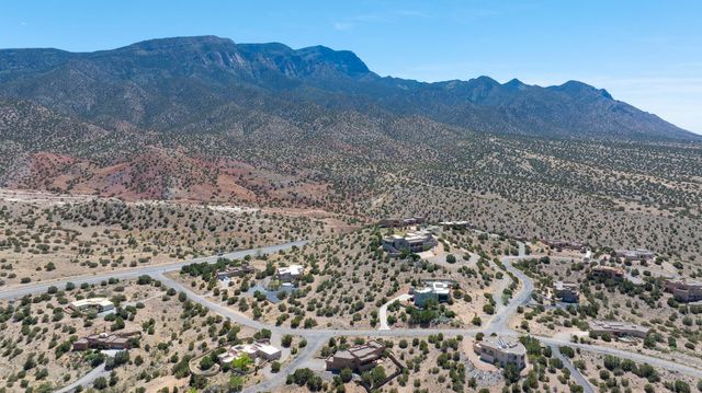 10 Vista de Oro, Placitas, NM 87043