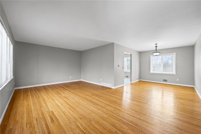 192 Summit Hill Drive, Greece, NY 14612