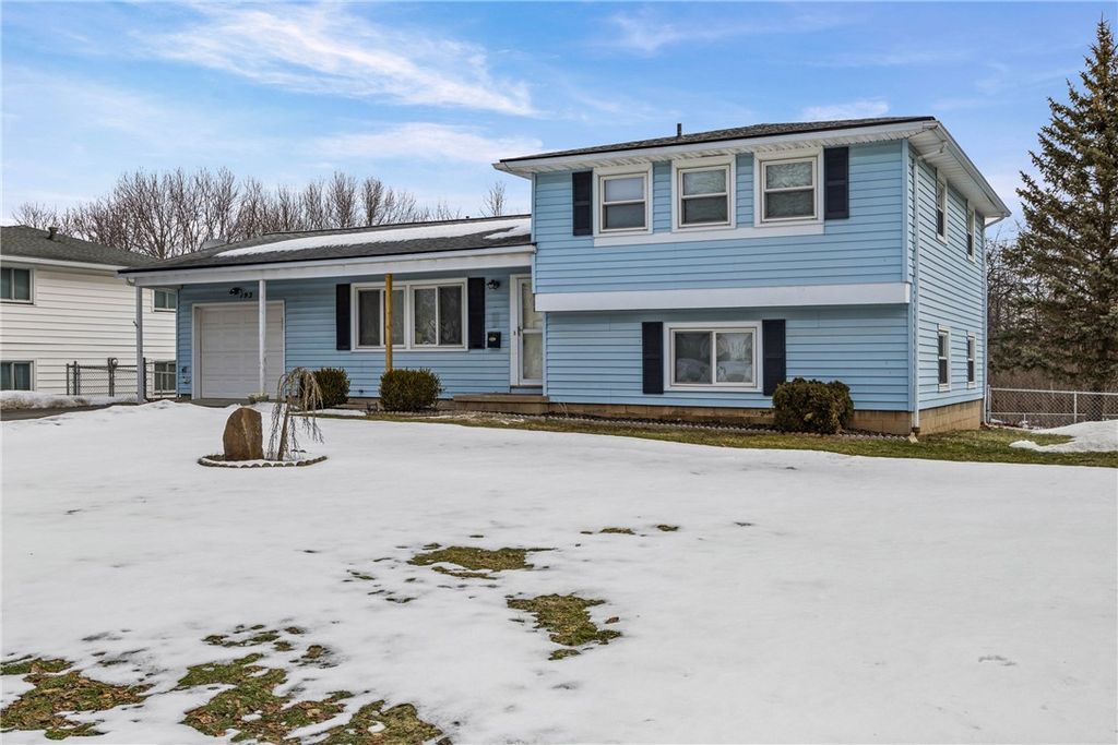 192 Summit Hill Drive, Greece, NY 14612