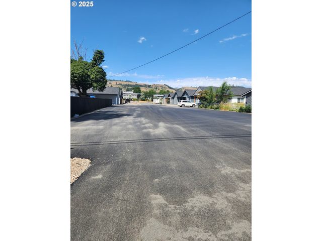 2108 True Ave, La Grande, OR 97850
