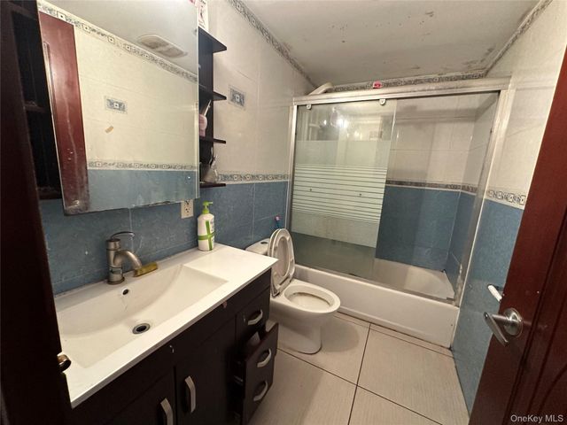 6111 159th Street, Fresh Meadows, NY 11365