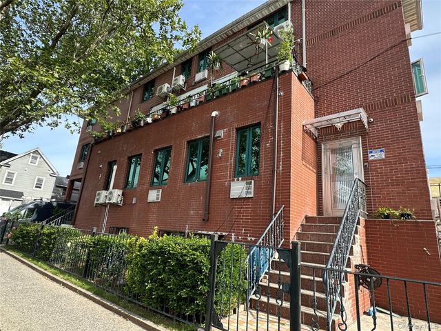 6111 159th Street, Fresh Meadows, NY 11365