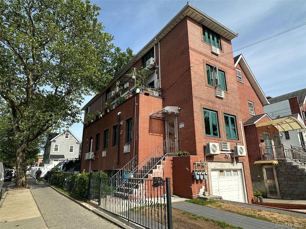 6111 159th Street, Fresh Meadows, NY 11365