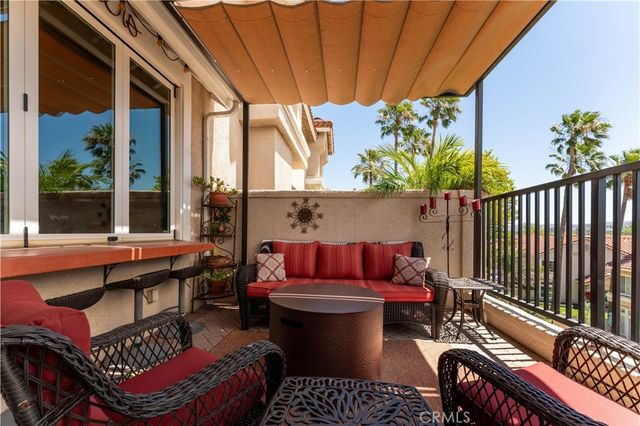650 Ivywood Lane E, Simi Valley, CA 93065
