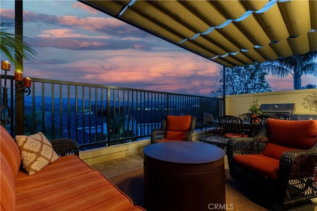 650 Ivywood Lane E, Simi Valley, CA 93065