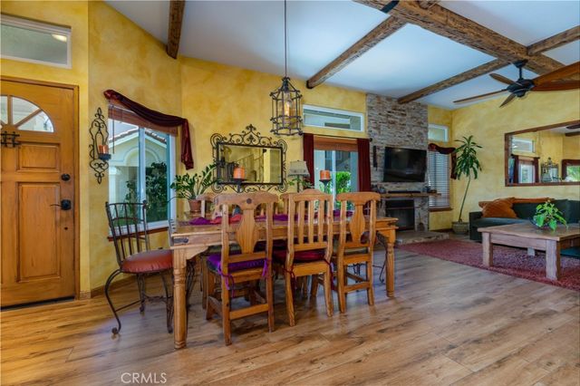 650 Ivywood Lane E, Simi Valley, CA 93065