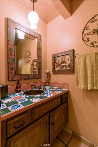 650 Ivywood Lane E, Simi Valley, CA 93065