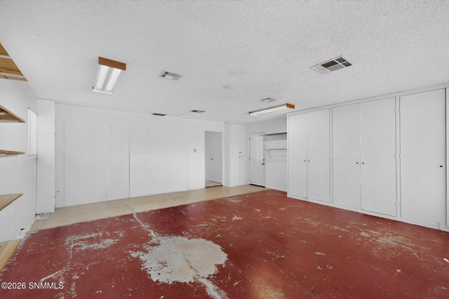 1915 Myrtle Avenue, Las Cruces, NM 88001